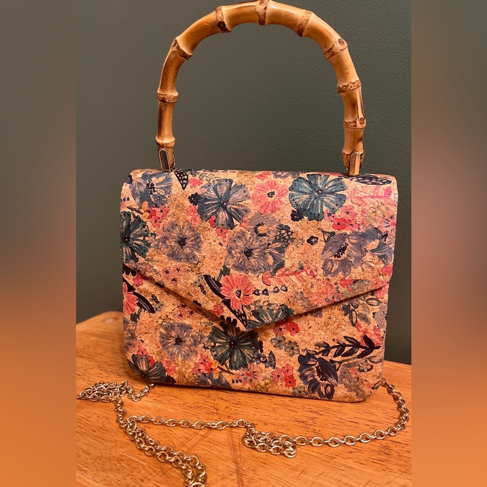 Cork and bamboo purse with removal gold chain to convert to a crossbody.